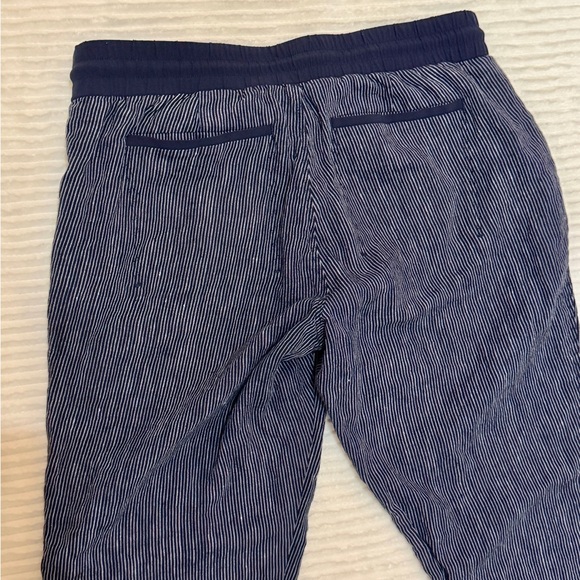Athleta Stripe Bali Linen Ankle Pant Navy Cream Cuffed Pockets size 10 - Picture 16 of 16